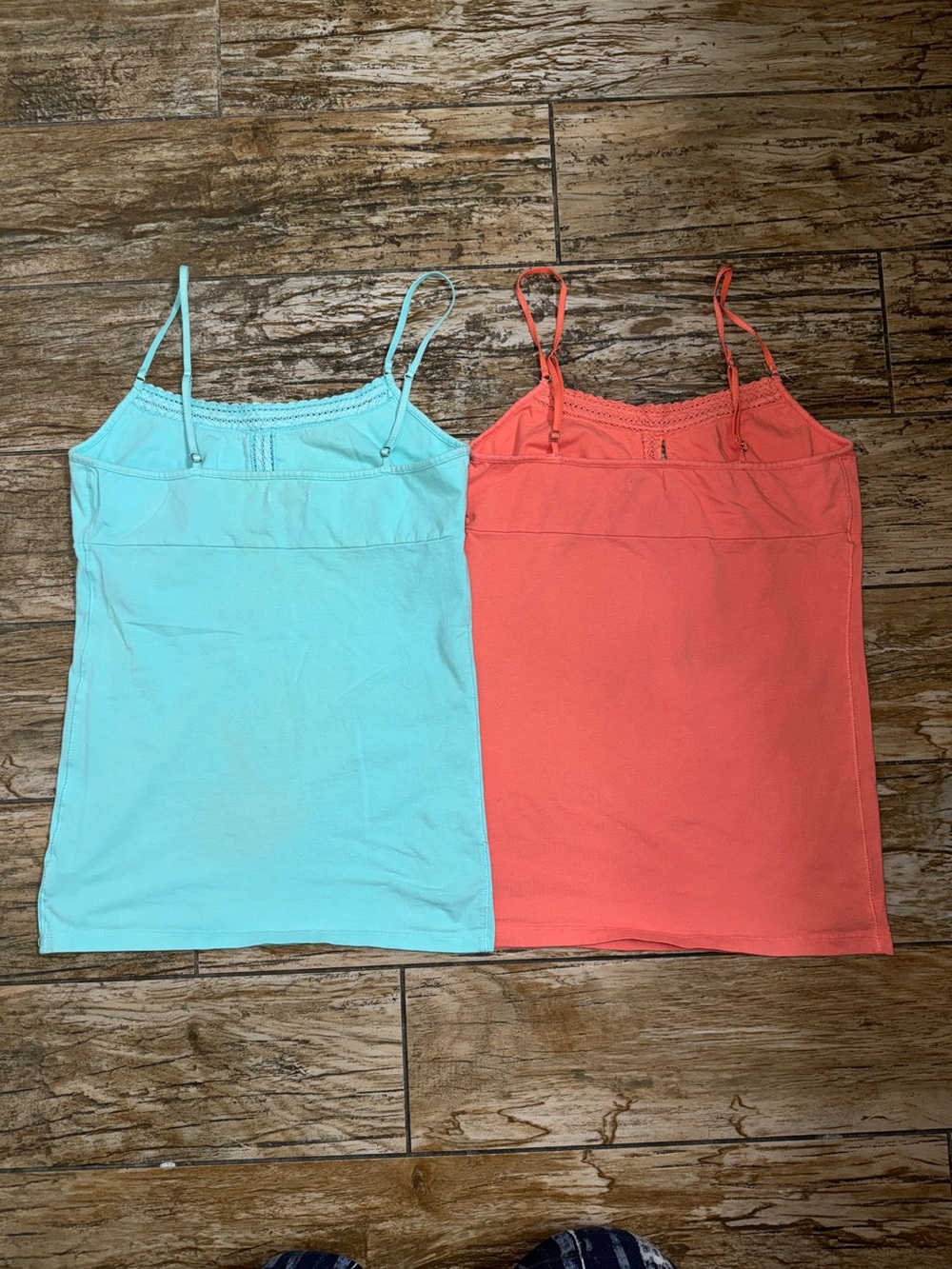 American Eagle Outfitters Coral & Aqua Lace-Trim Cami Tanks (2-Pack) - Picture 4 of 5